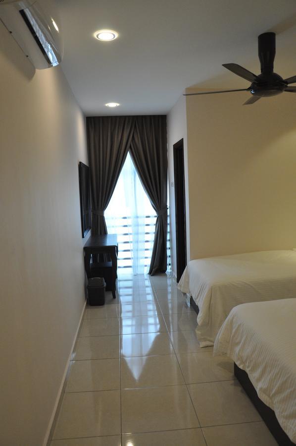 Imperial Cottage Malacca Exterior photo