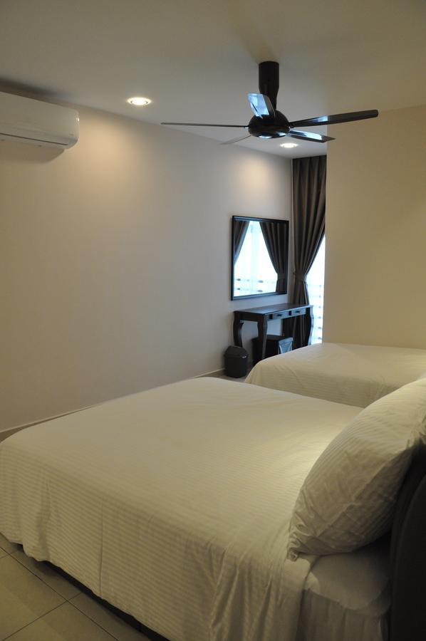Imperial Cottage Malacca Exterior photo