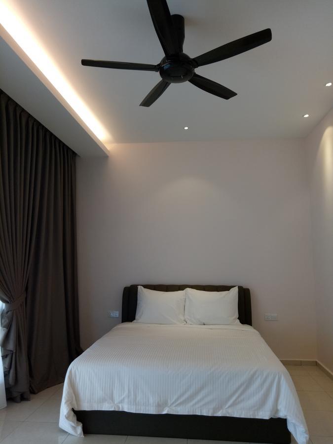 Imperial Cottage Malacca Exterior photo